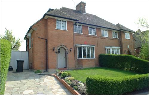 32 Hill Rise